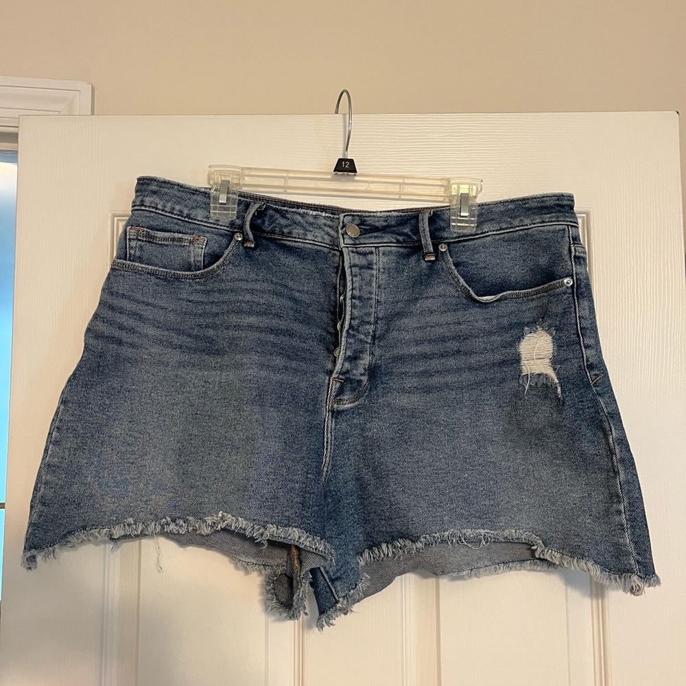 Good American distressed jean shorts